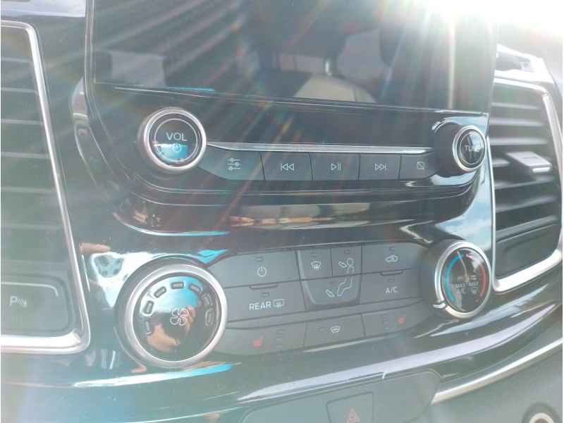Recambio de mando climatizador para ford tourneo custom v362 autobús (f3) 2.0 ecoblue referencia OEM IAM 2369008  