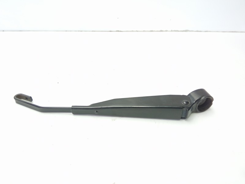 Recambio de brazo limpia trasero para chrysler grand voyager referencia OEM IAM 05182380AB  