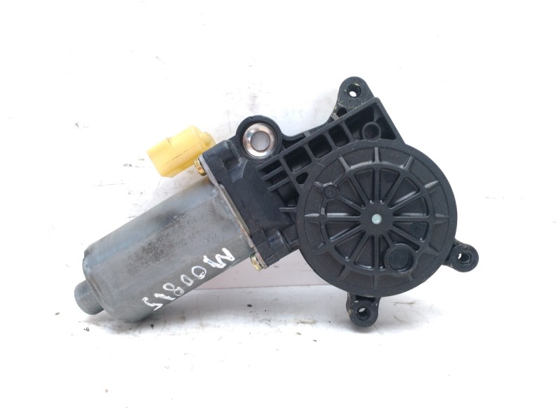 Recambio de motor elevalunas delantero derecho para bmw serie 3 berlina (e46) 323i referencia OEM IAM 67628362064  