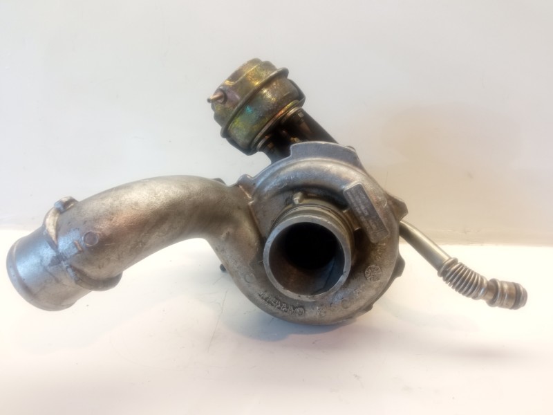 Recambio de turbocompresor para renault laguna ii (bg0) 2.2 dci turbodiesel referencia OEM IAM 8200447624A GT1852V 