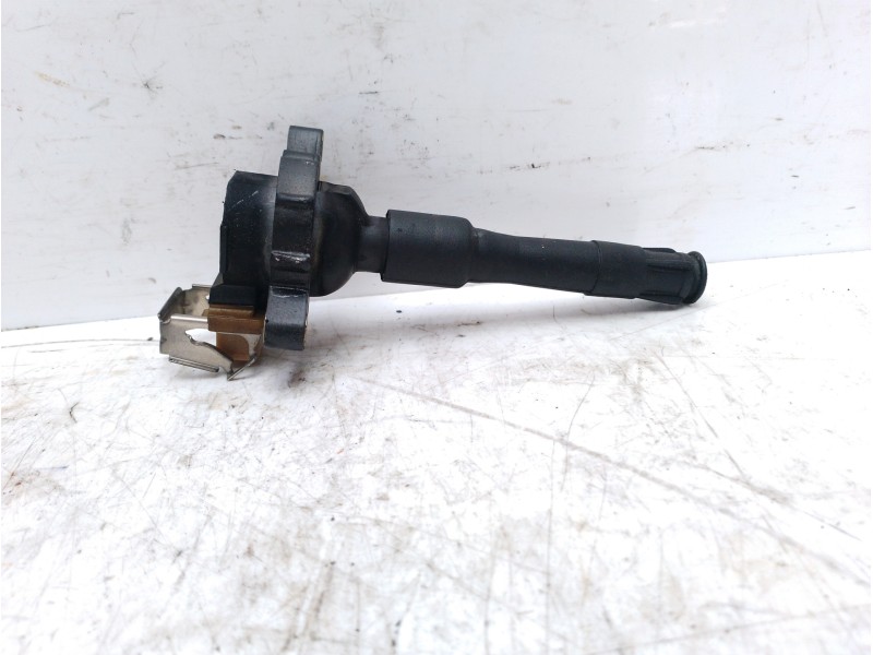 Recambio de bobina encendido para bmw serie 3 berlina (e46) 323i referencia OEM IAM 12131703228  