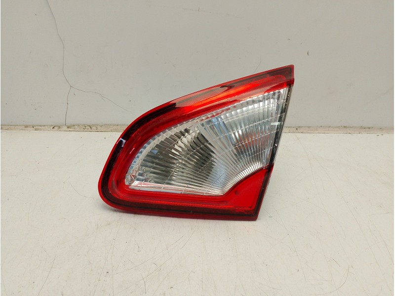 Recambio de piloto trasero derecho interior para nissan qashqai (j10) 360 referencia OEM IAM 89503209 B26550BR01A 