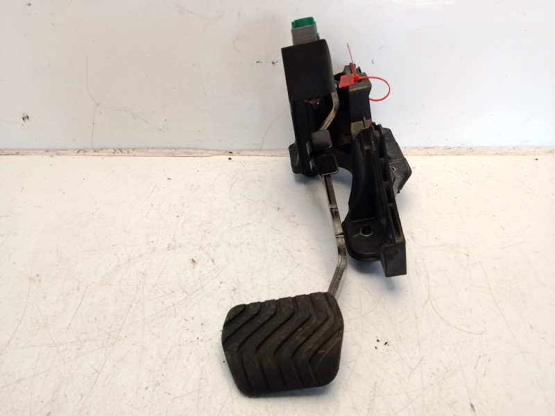 Recambio de pedal freno para renault captur i (j5_, h5_) 0.9 tce 90 referencia OEM IAM 465017806R 8201603706 8201606986