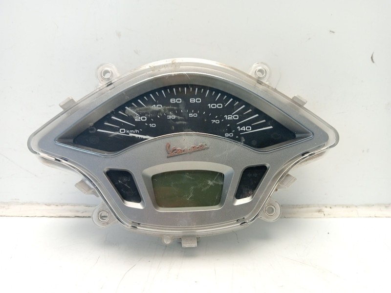 Recambio de cuadro instrumentos para piaggio (vespa) vespa 125ie 3v primavera referencia OEM IAM 1D001496R  