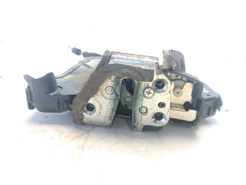 Recambio de cerradura puerta delantera derecha para lexus is200 (ds2/is2) 250 v6 referencia OEM IAM 6903053090  