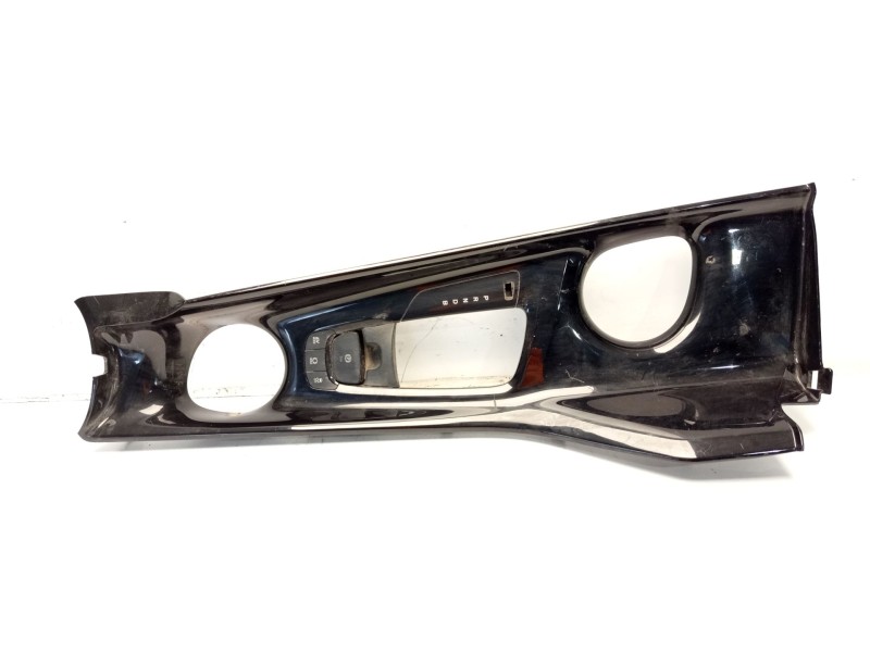 Recambio de moldura para toyota c-hr referencia OEM IAM 58804F4011  