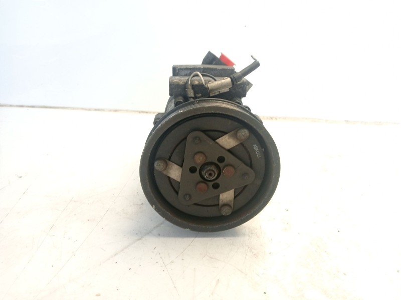 Recambio de compresor aire acondicionado para renault clio ii fase ii (b/cb0) referencia OEM IAM 7700273801  