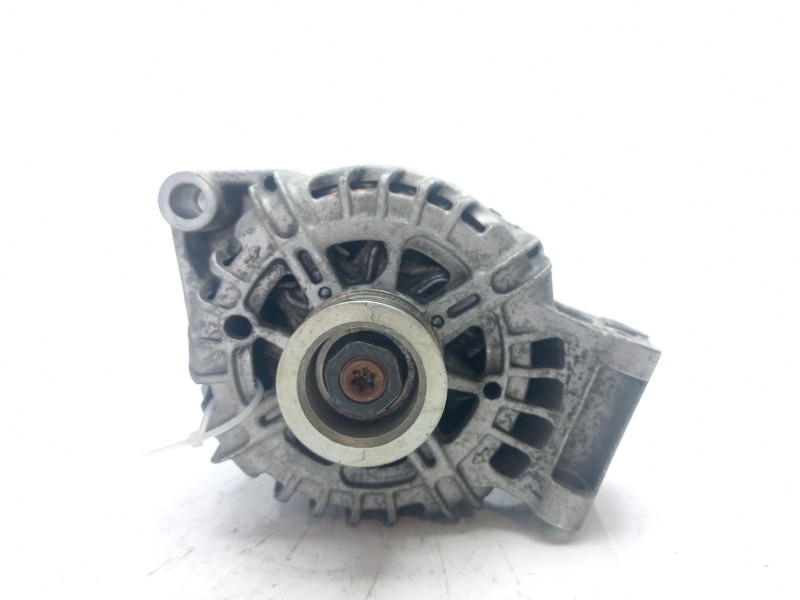 Recambio de alternador para ford fiesta (cb1) 1.4 tdci cat referencia OEM IAM 1685794  