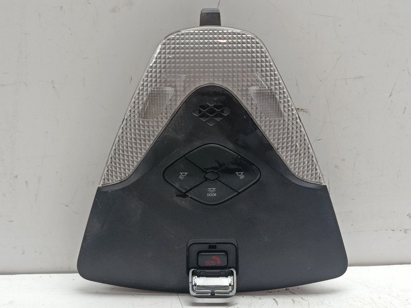 Recambio de luz interior delantera central para toyota c-hr referencia OEM IAM 81260F4152C1  