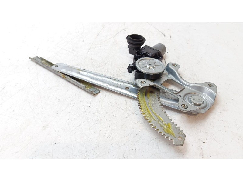 Recambio de elevalunas trasero izquierdo para nissan micra v (k14) 1.0 dig-t 117 referencia OEM IAM 827305RB0A  