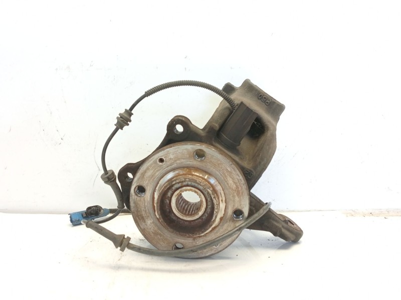 Recambio de mangueta delantera izquierda para peugeot 2008 (--.2013) active referencia OEM IAM 364690  