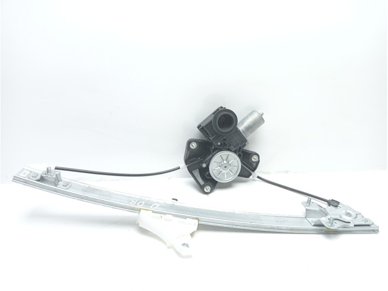 Recambio de elevalunas delantero derecho para toyota yaris hybrid active referencia OEM IAM 85710K0020 0620206061 