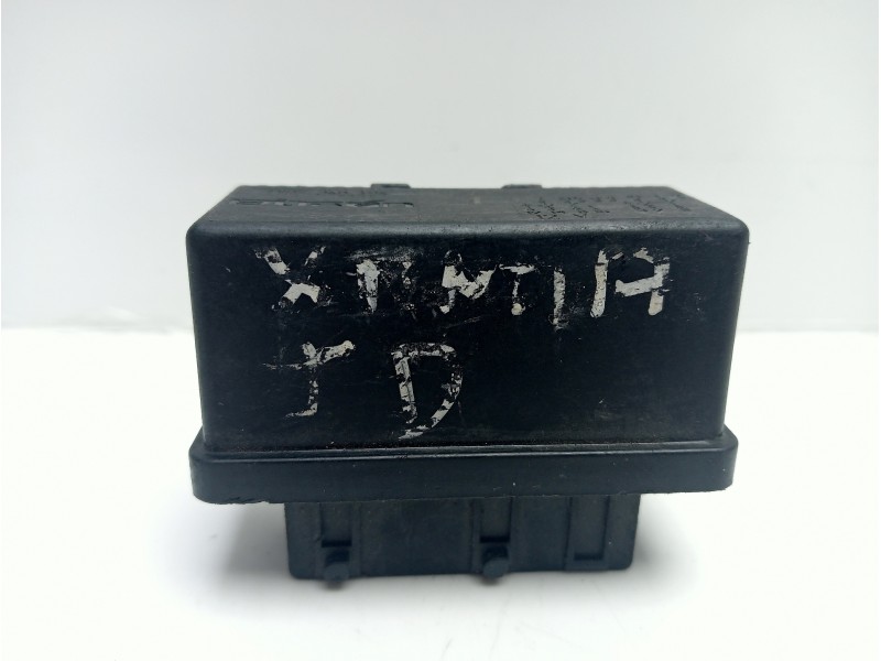 Recambio de rele para peugeot 206 berlina 1.9 diesel referencia OEM IAM 7136541019  