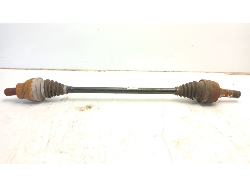 Recambio de transmision trasera derecha para volvo xc90 2.4 diesel cat referencia OEM IAM 36000930  