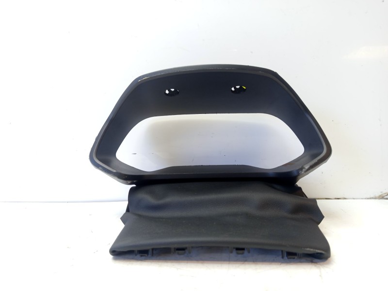 Recambio de moldura para renault captur i (j5_, h5_) 0.9 tce 90 referencia OEM IAM 682404380R  