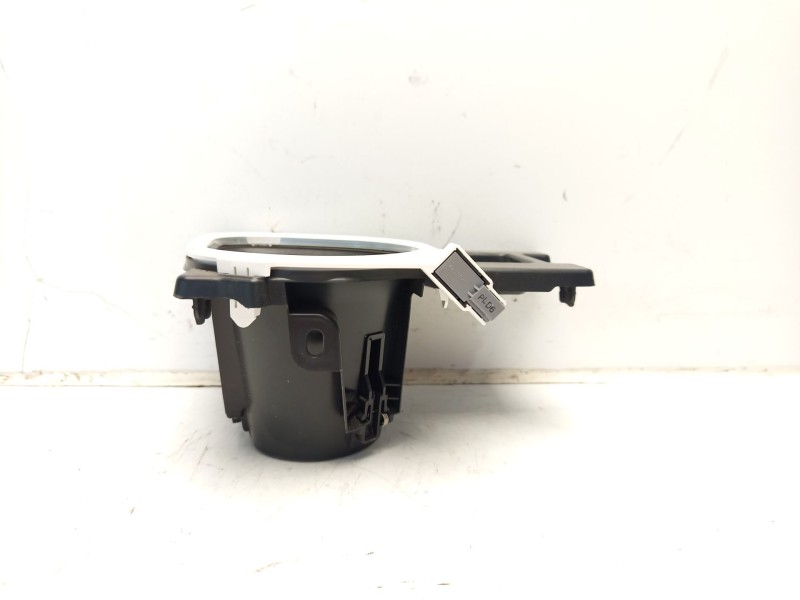 Recambio de moldura para toyota c-hr referencia OEM IAM 55618F4010  