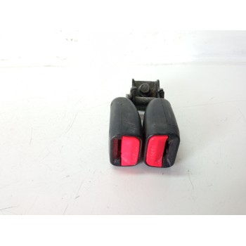 CINTURON SEGURIDAD TRASERO CENTRAL 898302Y2009P 