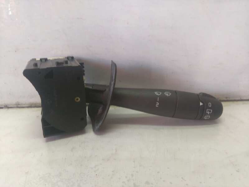 Recambio de mando limpia para dacia logan ambiance referencia OEM IAM 8200792587 901057668 