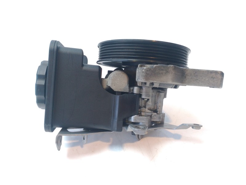 Recambio de bomba servodireccion para bmw serie 3 compact (e46) 320td referencia OEM IAM 32416756575 6756575120BAR 