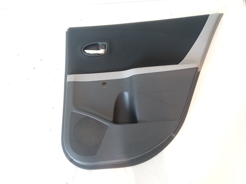 Recambio de guarnecido puerta delantera derecha para toyota yaris 1.3 16v cat referencia OEM IAM 677870D010 677870D010 