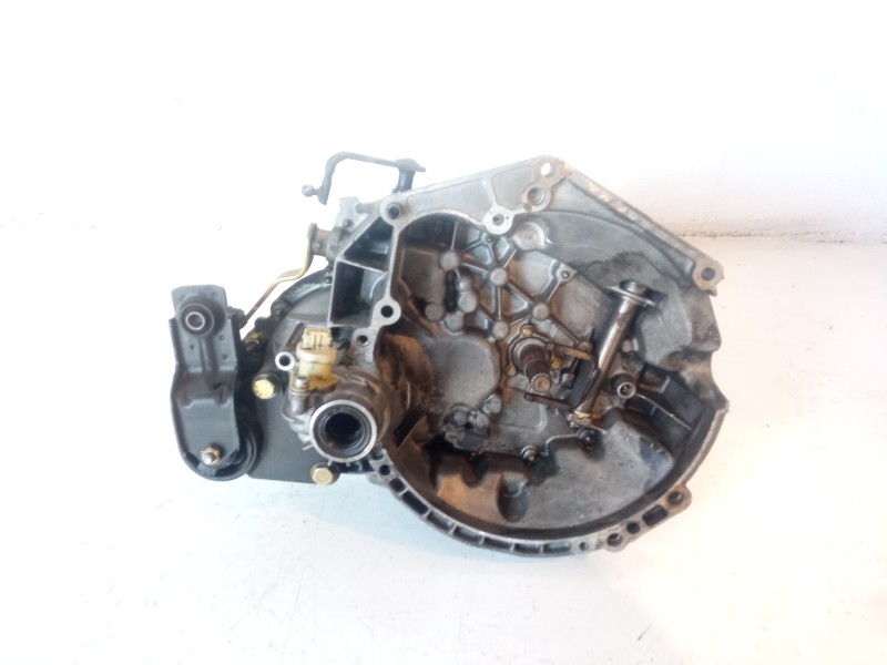 Recambio de caja cambios para citroën saxo 1.5 diesel referencia OEM IAM 20CF02  