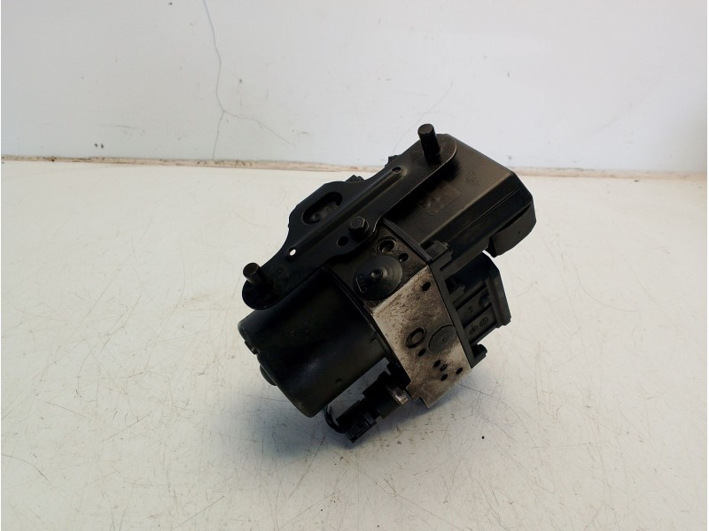 Recambio de abs para bmw 7 (e65, e66, e67) 730 d referencia OEM IAM 34516855553  