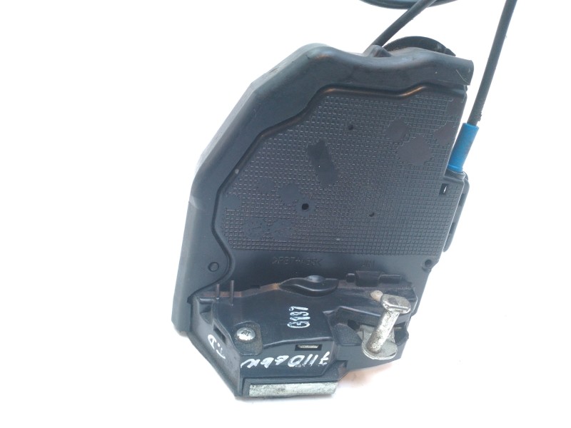 Recambio de cerradura puerta trasera derecha para toyota auris 1.6 16v cat referencia OEM IAM 6905002180  