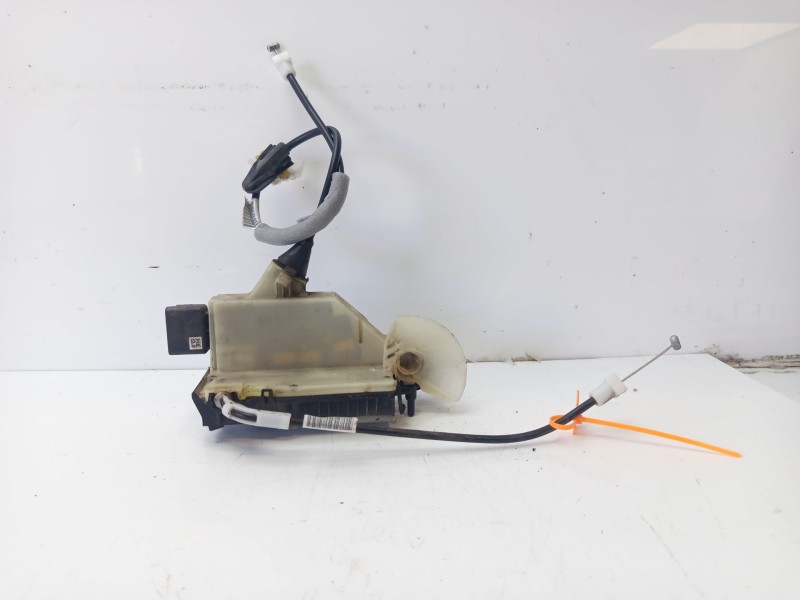 Recambio de cerradura puerta delantera izquierda para peugeot 208 referencia OEM IAM 9812500880  