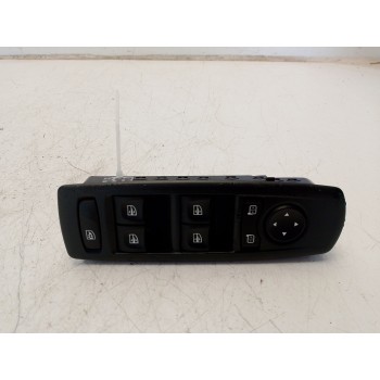 MANDO ELEVALUNAS DELANTERO IZQUIERDO 809610007R 