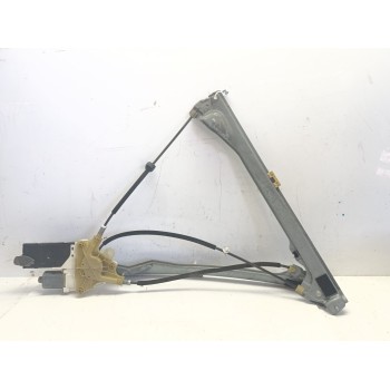 ELEVALUNAS DELANTERO DERECHO 807000002R 