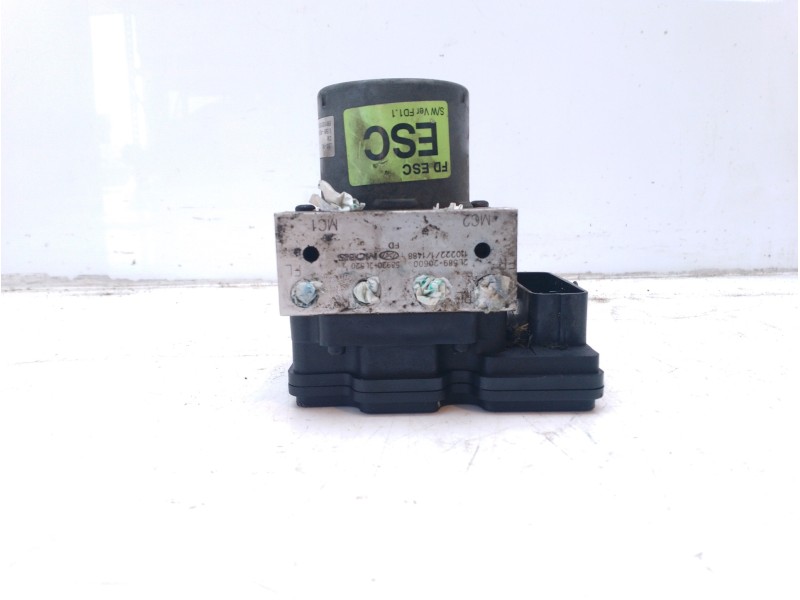 Recambio de abs para hyundai i30cw 1.6 crdi cat referencia OEM IAM 589202L520  