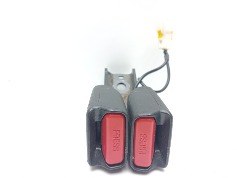 Recambio de cinturon seguridad trasero central para citroën c4 lim. live edition referencia OEM IAM 96737609XT  