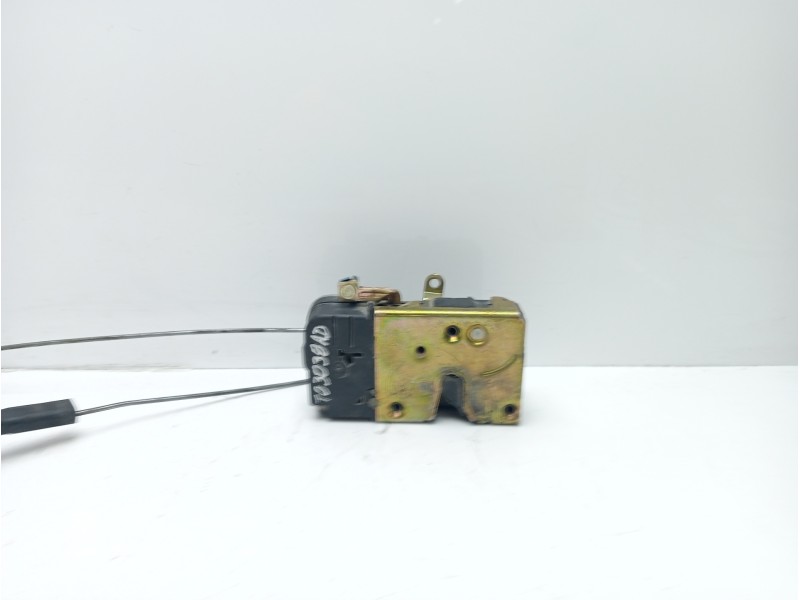 Recambio de cerradura puerta delantera derecha para peugeot partner (s2) combi plus referencia OEM IAM 9136P7  