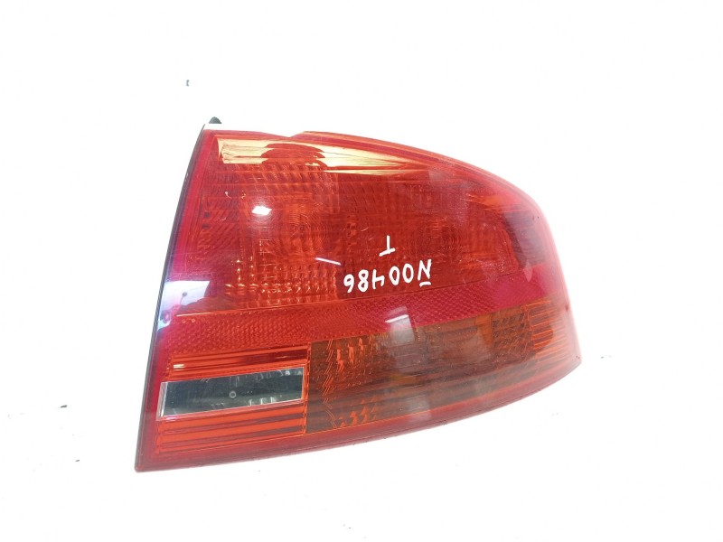 Recambio de piloto trasero derecho para audi a4 berlina (8e) 2.0 tdi 16v (103kw) referencia OEM IAM 8E5945096  