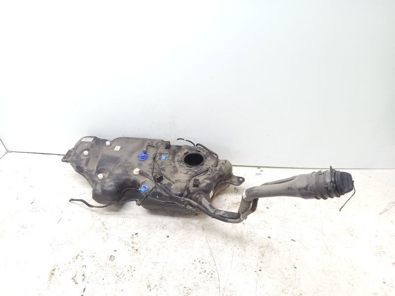 Recambio de deposito combustible para renault captur i (j5_, h5_) 0.9 tce 90 referencia OEM IAM 172019188R  