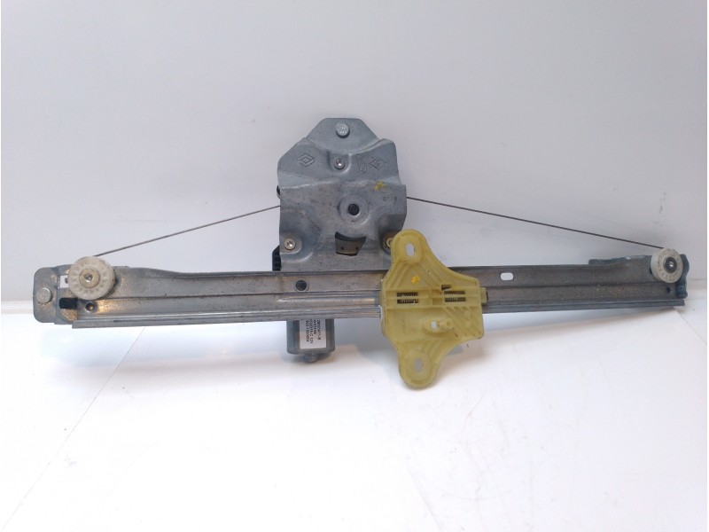 Recambio de elevalunas trasero derecho para renault clio iv 0.9 referencia OEM IAM 827003722R 128001471B 