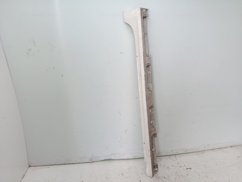 Recambio de faldon lateral para toyota yaris (_p21_, _pa1_, _ph1_) 1.5 hybrid (mxph10) referencia OEM IAM 75852K0901  