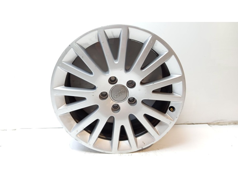 Recambio de llanta para audi a3 (8p) referencia OEM IAM 80P601025BE  