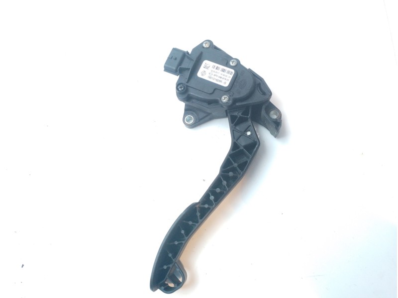 Recambio de pedal acelerador para renault master kasten referencia OEM IAM 180101626R  