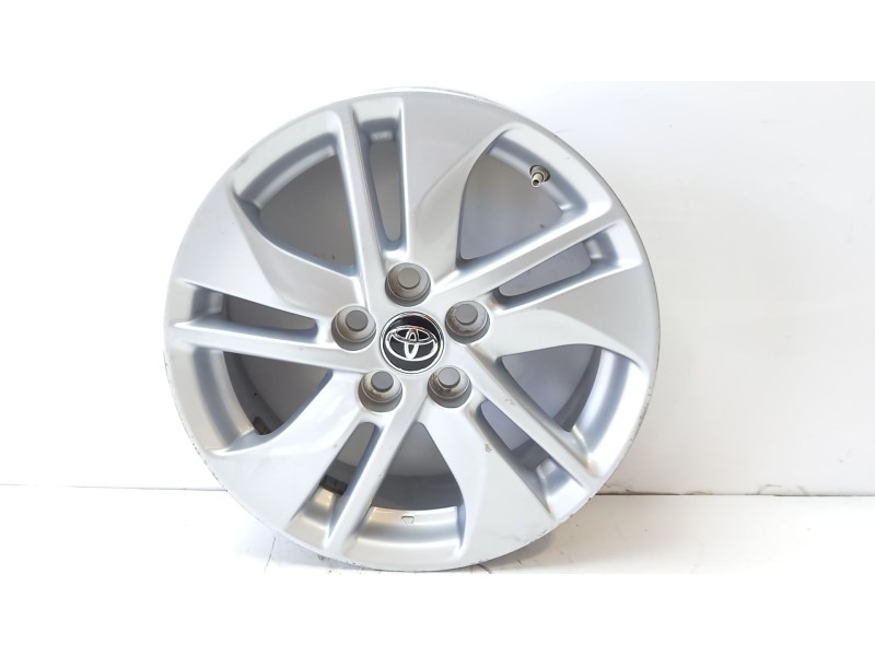 Recambio de llanta para toyota yaris 1.5 16v cat referencia OEM IAM 42611K0030  
