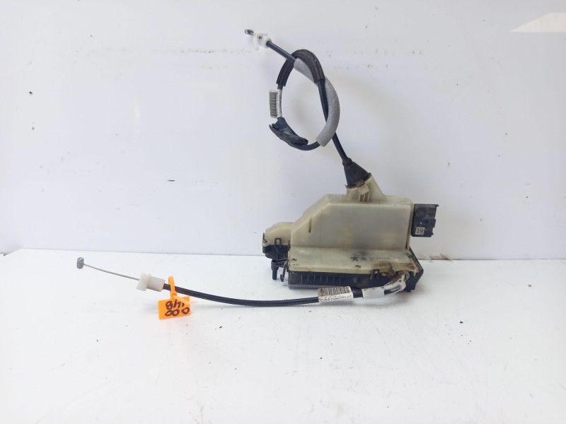 Recambio de cerradura puerta trasera derecha para peugeot 208 referencia OEM IAM 9812501180  