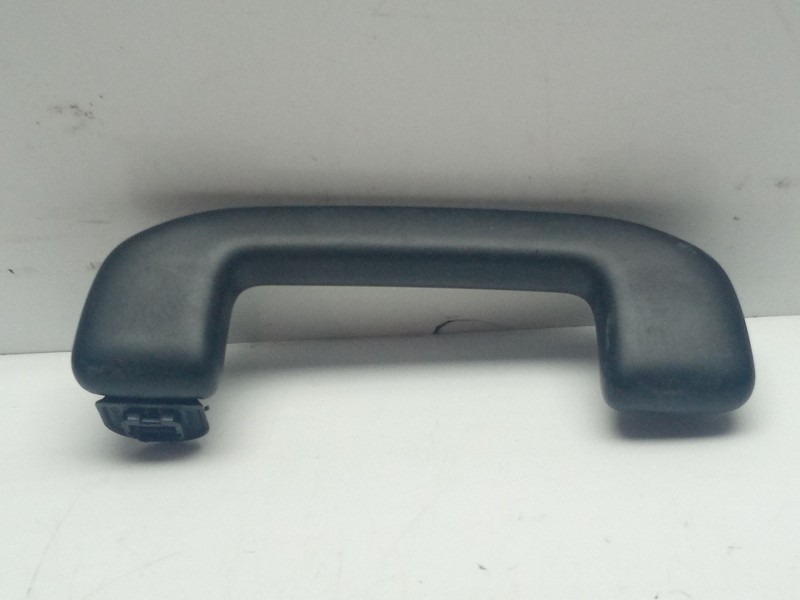 Recambio de moldura para toyota c-hr referencia OEM IAM 7461047040C2  