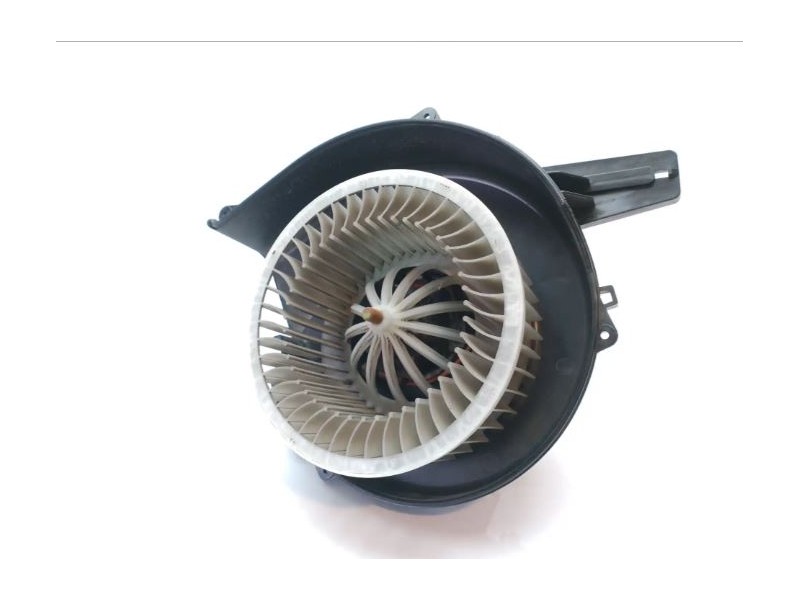 Recambio de motor calefaccion para skoda fabia (5j2 ) 1.4 tdi referencia OEM IAM 6R1819015  