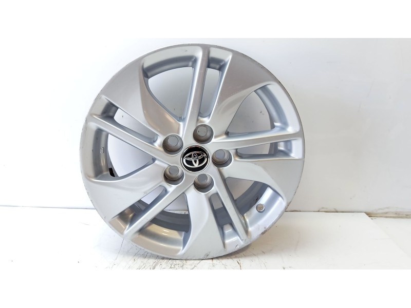 Recambio de llanta para toyota yaris 1.5 16v cat referencia OEM IAM 42611K0030  
