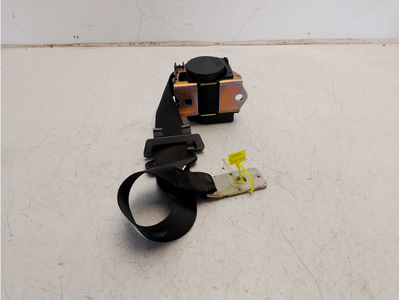 Recambio de cinturon seguridad trasero central para bmw 7 (e65, e66, e67) 730 d referencia OEM IAM 72119132848  