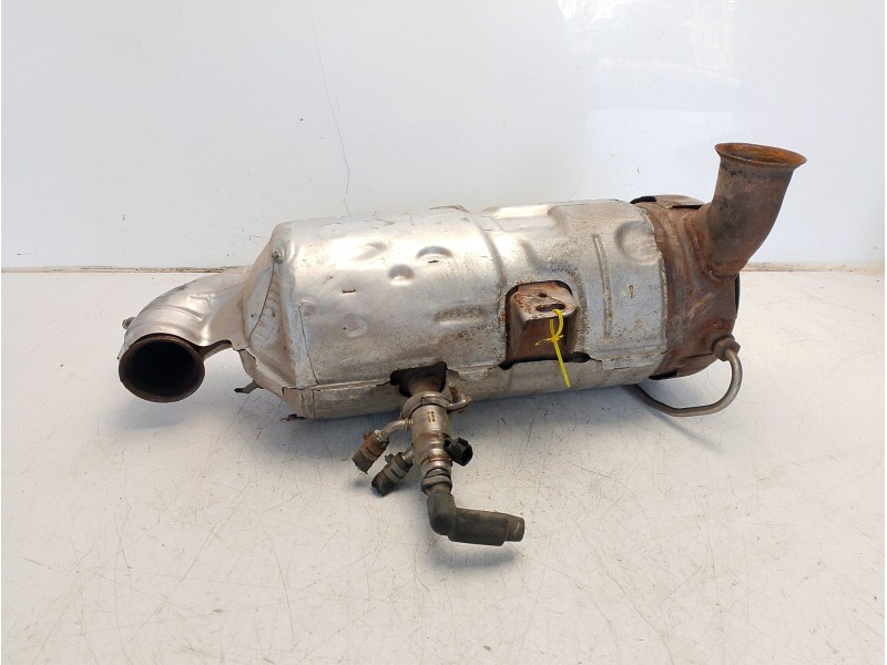 Recambio de catalizador para peugeot 3008 referencia OEM IAM 9841854880  