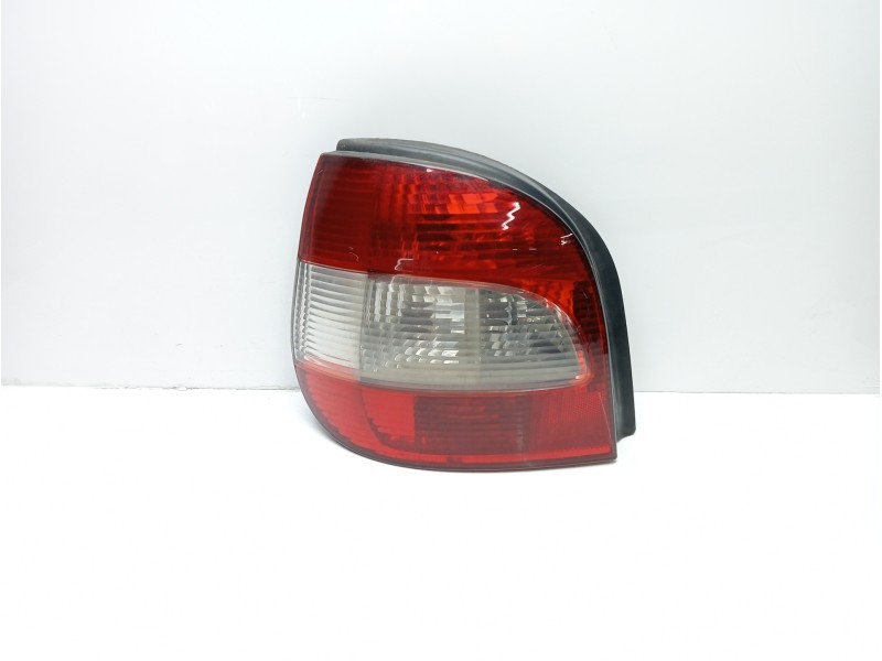 Recambio de piloto trasero izquierdo para renault megane ii berlina 5p 2.0 referencia OEM IAM 7700430965 00924465 