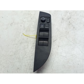 MANDO ELEVALUNAS DELANTERO IZQUIERDO 8404002160 