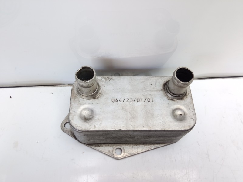 Recambio de enfriador aceite motor para bmw serie 3 berlina (e46) 320d referencia OEM IAM 2247203  