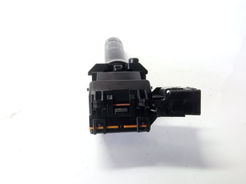 Recambio de mando luces para toyota yaris 1.3 16v cat referencia OEM IAM 846520D031  